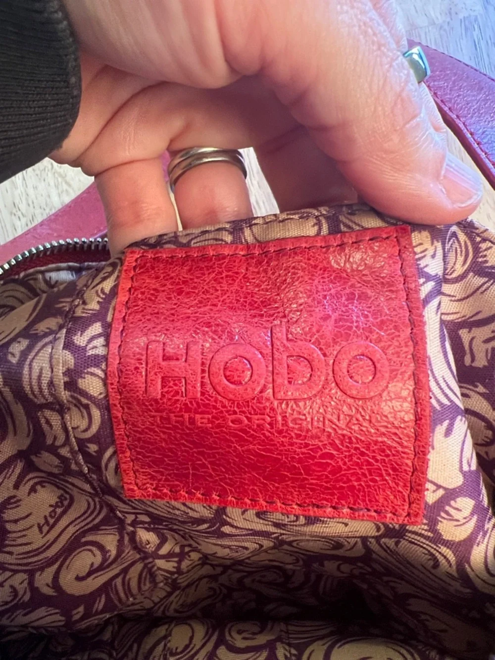Vintage HOBO Red Leather Shoulder Bag with Side Zipper and Tassel - Picture 14 of 16